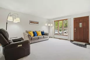 58 N California Ave, Mundelein, IL 60060 - Photo 3