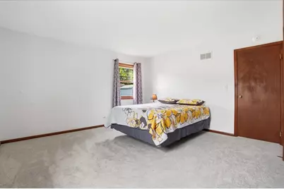 58 N California Avenue, Mundelein, IL 60060 - Photo 9