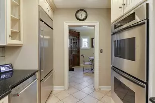 1202 Elmwood Rd, Bloomington, IL 61701 - Photo 37