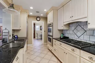 1202 Elmwood Rd, Bloomington, IL 61701 - Photo 33