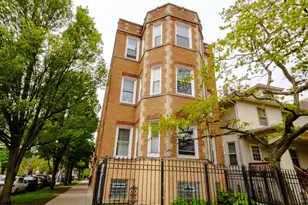 3434 W Leland Ave, Chicago, IL 60625 - Photo 1