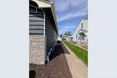 2505 23rd Avenue B Avenue, Moline, IL 61265 - Photo 3