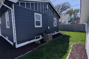 2505 23rd Ave B Ave, Moline, IL 61265 - Photo 5