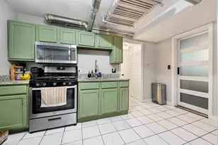 417 Wisconsin Ave, Oak Park, IL 60302 - Photo 9