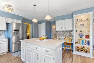 1363 W St James Ct, Palatine, IL 60067 - Photo 13