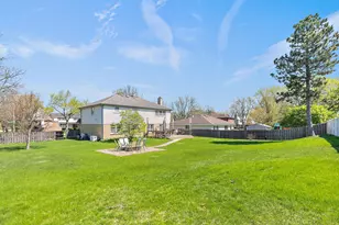 1363 W St James Ct, Palatine, IL 60067 - Photo 37