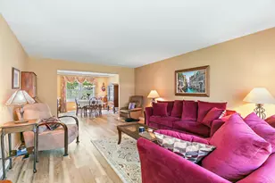 1363 W St James Ct, Palatine, IL 60067 - Photo 7