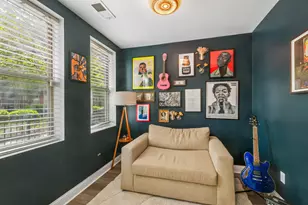 2504 S Calumet Ave, Chicago, IL 60616 - Photo 3