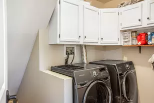1300 Pembrook Circle, Roselle, IL 60172 - Photo 27