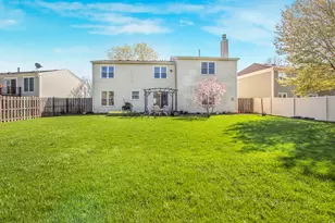 1300 Pembrook Circle, Roselle, IL 60172 - Photo 3
