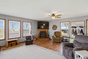 17870 Clover Rd, Morrison, IL 61270 - Photo 5