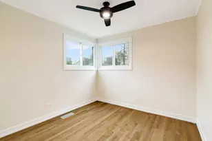 14505 Woodlawn Ave, Dolton, IL 60419 - Photo 17