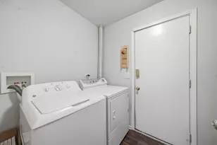 573 N Fox Trl, Round Lake, IL 60073 - Photo 23