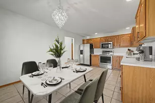 3127 Sandy Pointe Dr, Freeport, IL 61032 - Photo 7