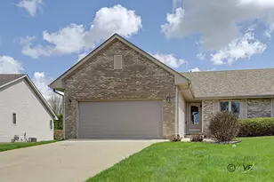 3127 Sandy Pointe Dr, Freeport, IL 61032 - Photo 1