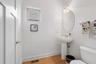 5725 N Jersey Ave, Chicago, IL 60659 - Photo 21