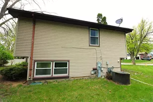 319 Dean Cir, Bolingbrook, IL 60440 - Photo 9