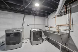 107 E 149th St, Harvey, IL 60426 - Photo 15
