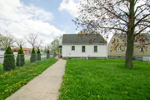 211 S Michigan Ave, Bradley, IL 60915 - Photo 19