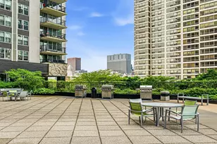 400 E Randolph St, Chicago, IL 60601 - Photo 23