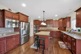 4231 Honey Locust Dr, Naperville, IL 60564 - Photo 17