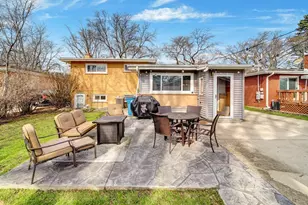 615 N Prospect Manor Ave, Mount Prospect, IL 60056 - Photo 19
