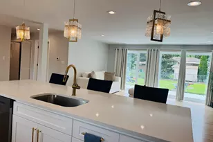 860 S 10th Ave, La Grange, IL 60525 - Photo 5