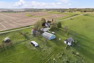10198 E 2720 St, Kewanee, IL 61443 - Photo 51