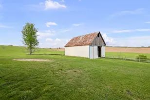 10198 E 2720 St, Kewanee, IL 61443 - Photo 37