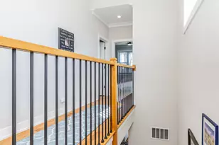 5739 W Grover St, Chicago, IL 60630 - Photo 15