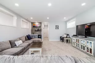 5739 W Grover St, Chicago, IL 60630 - Photo 27
