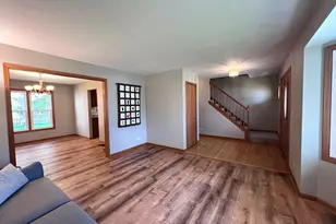 340 Greenview Dr, Crystal Lake, IL 60014 - Photo 11