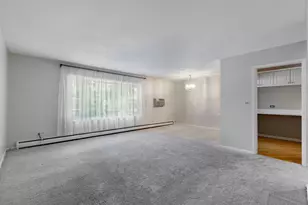 510 W Eastman St, Arlington Heights, IL 60005 - Photo 9
