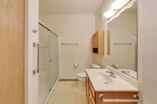 605 Barrington Ave, East Dundee, IL 60118 - Photo 9