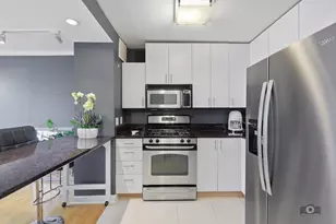 2800 N Lake Shore Dr, Chicago, IL 60657 - Photo 15