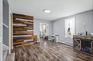 603 W Main St, Cary, IL 60013 - Photo 13