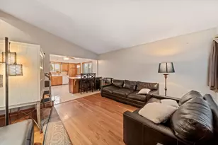 3N210 Wilson St, Elmhurst, IL 60126 - Photo 3