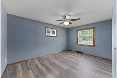 1606 Carlisle Lane, Dekalb, IL 60115 - Photo 17