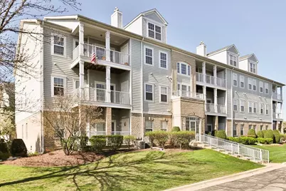 1299 W Lake Street #306, Addison, IL 60101 - Photo 1