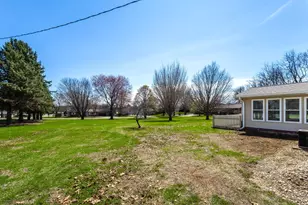 1101 S Bluff Street S, Albany, IL 61230 - Photo 5