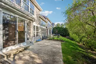993 Willow St, Itasca, IL 60143 - Photo 23