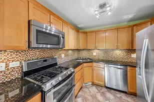 993 Willow St, Itasca, IL 60143 - Photo 9