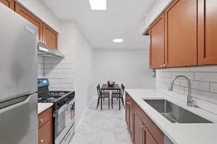 1475 Rebecca Dr, Hoffman Estates, IL 60169 - Photo 17