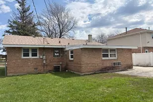 10706 Oak Ave, Chicago Ridge, IL 60415 - Photo 13