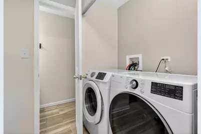 2302 Windsor Lane, Country Club Hills, IL 60478 - Photo 17