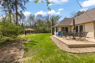 2125 Timbertrails Rd, Lisle, IL 60532 - Photo 35