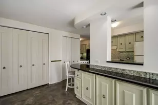 5555 N Sheridan Rd, Chicago, IL 60640 - Photo 11