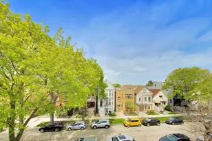 2241 W Melrose St, Chicago, IL 60618 - Photo 29