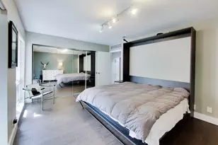2241 W Melrose St, Chicago, IL 60618 - Photo 35