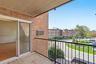 1216 S New Wilke Rd, Arlington Heights, IL 60005 - Photo 7